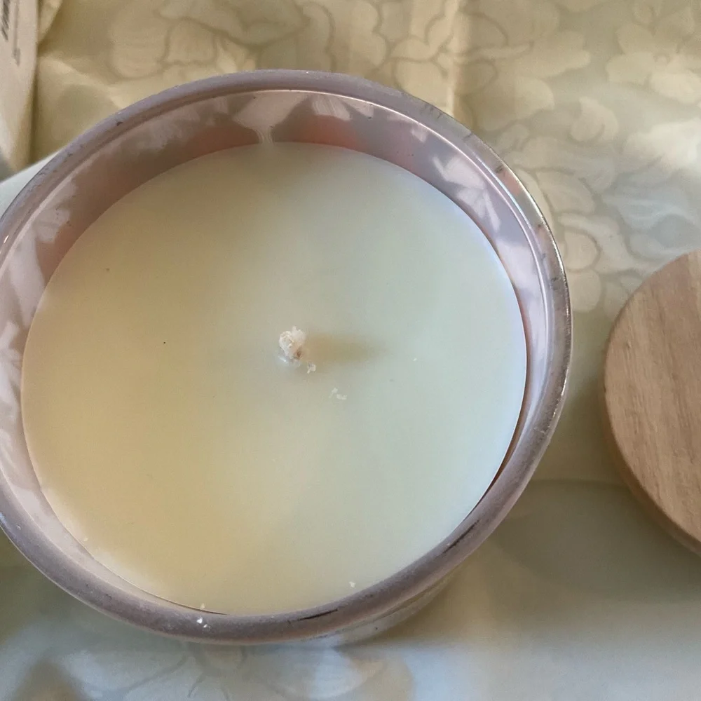 Mira Scents Citrus Collection Soy Candle. Citrus & Lavender scent 10 oz.